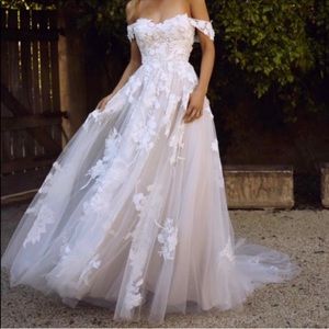 Madi lane Elora wedding dress
